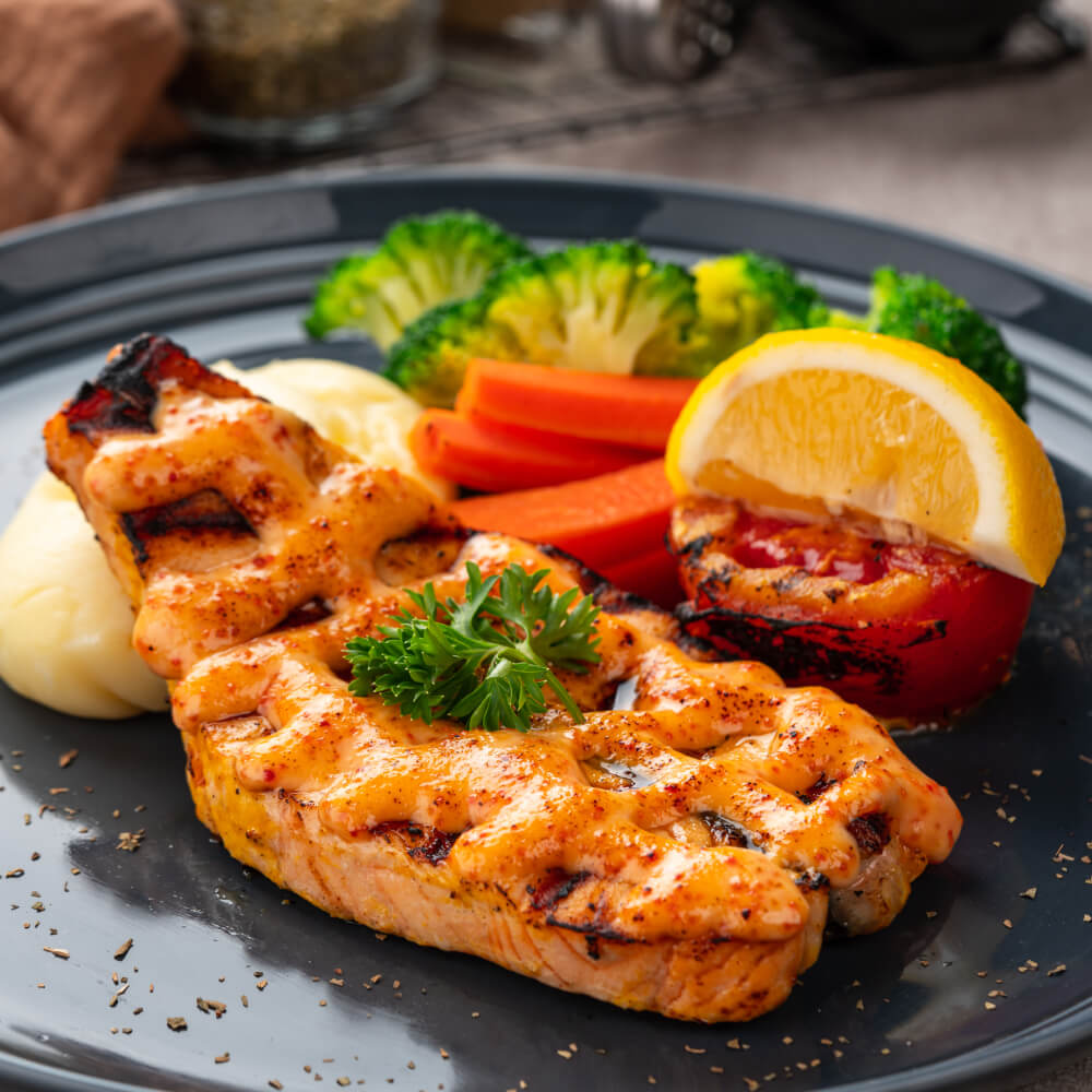 Featured image for “Sweet Chili Soslu Izgara Somon”